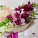 Buchet de flori cu hortensie, trandafiri, anthirinium, viburnum