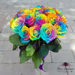 Buchet 18 trandafiri "Rainbow Roses"